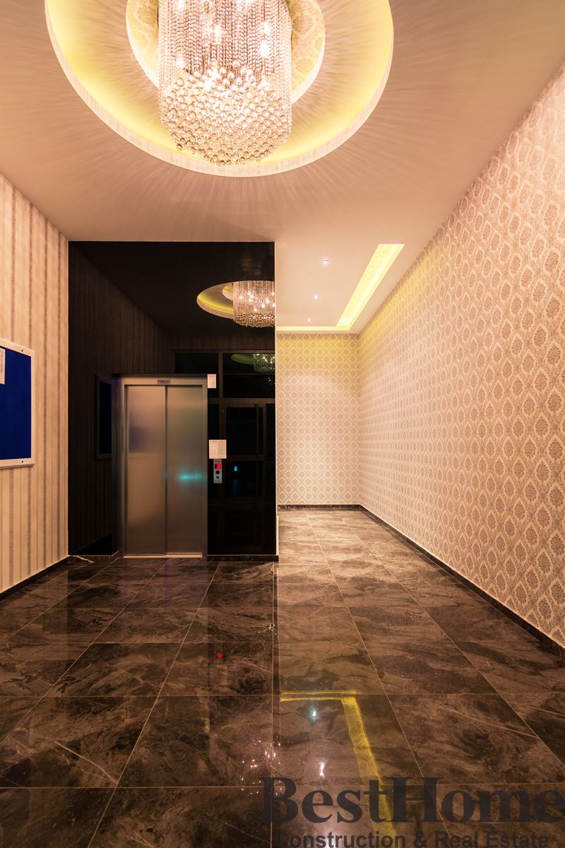 Центральный вход